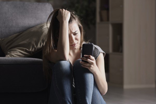 Sexting e Cybersesso: quali sono rischi per i giovani?